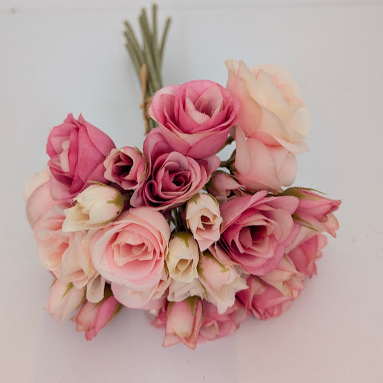 30cm MINI ROSE AND ROSEBUD BUNDLE PINK/LIGHT PINK